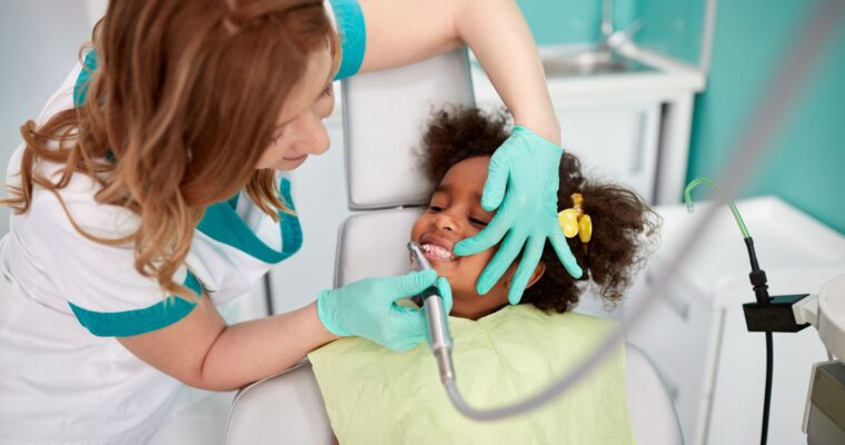 Conseils-Suivi-Dentaire-Chez-L'enfant