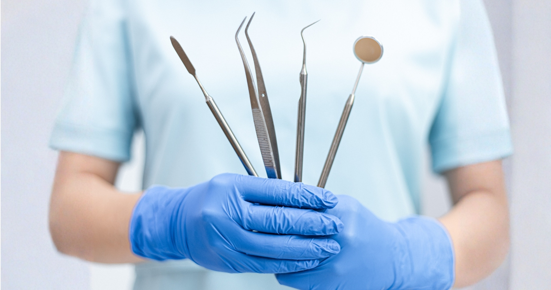 Dentistes_Noumea_Motorpool_Hygiene_Instruments_Dentaires